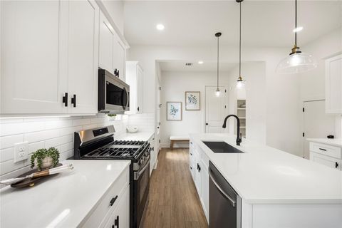 Photo of 3107 Stonewall Street, Houston, TX 77020 (MLS # 80508733)