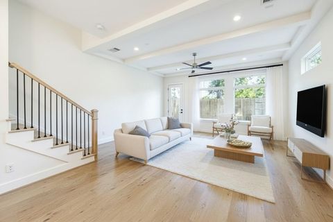 Photo of 5337 Larkin Street, Houston, TX 77007 (MLS # 51968800)