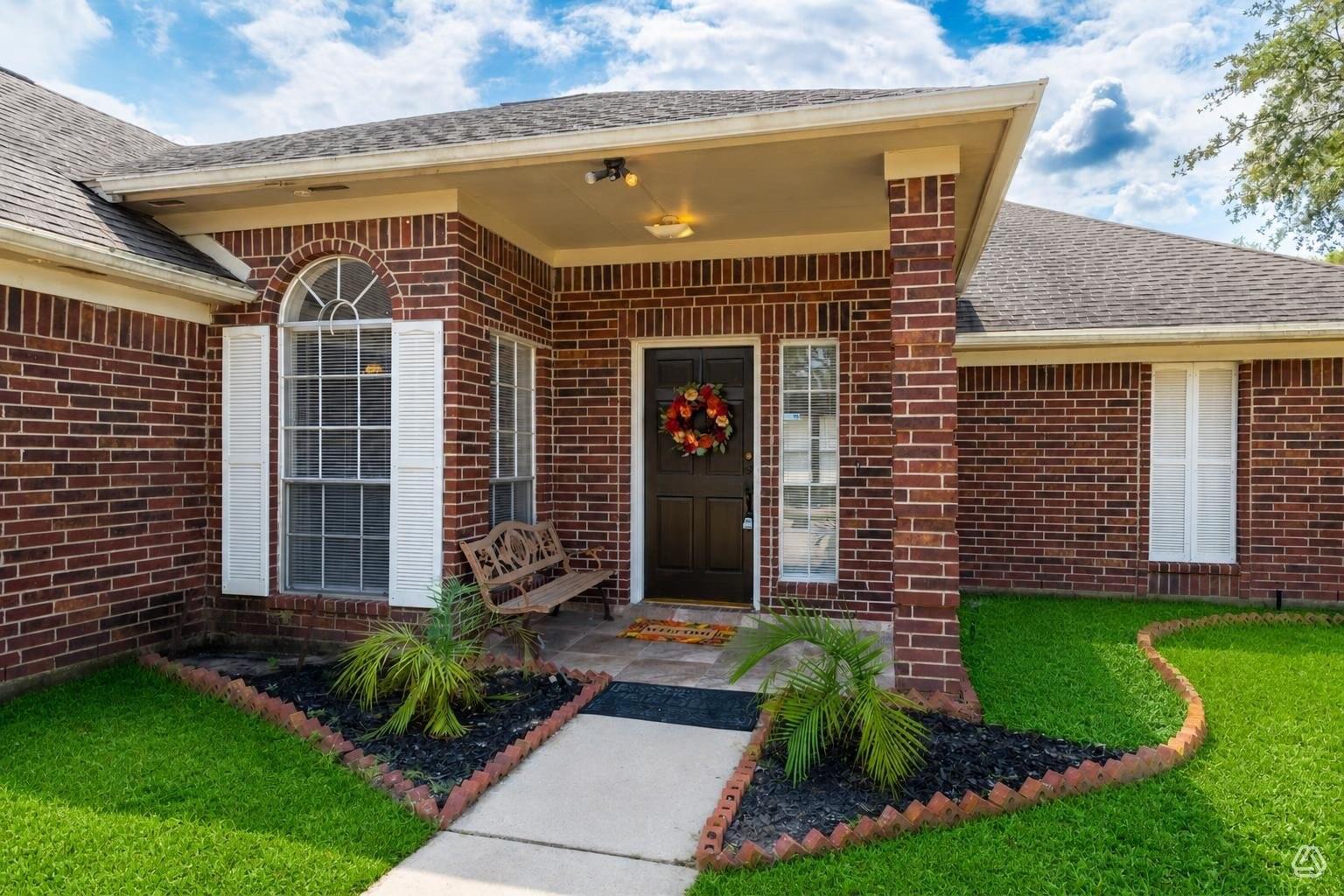 19635 Vernier Woods Lane