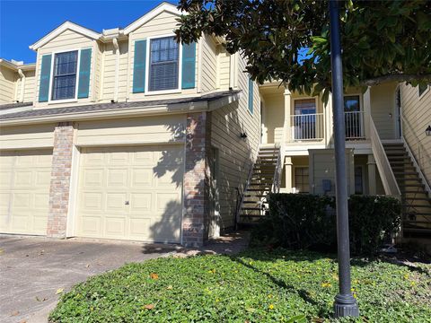 Photo of 751 Bering Drive #B, Houston, TX 77057 (MLS # 4998642)