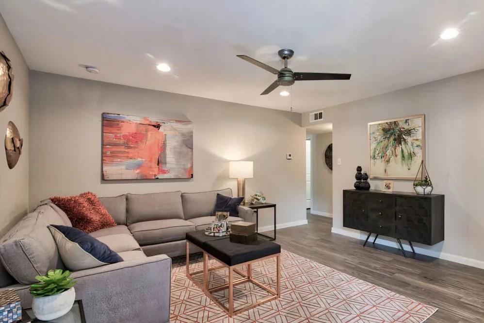 11800 Grand Road 0805