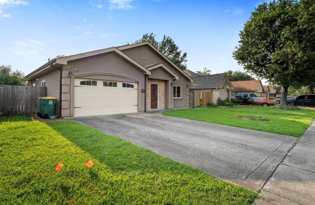 2526 Perez Road