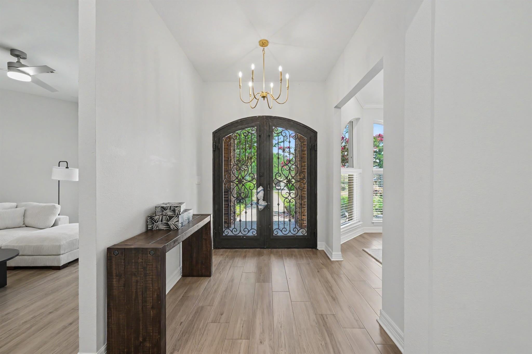 60 La Jolla Circle