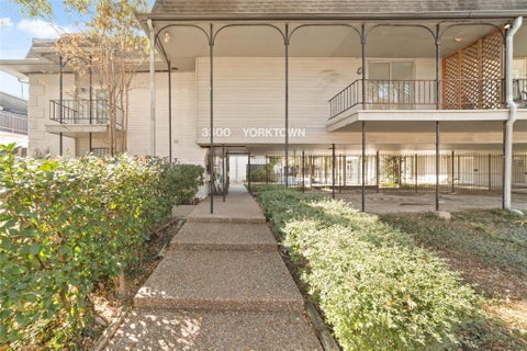 Condo For Sale - 3300 Yorktown Street #26<br/> Harris County, Houston, TX 77056