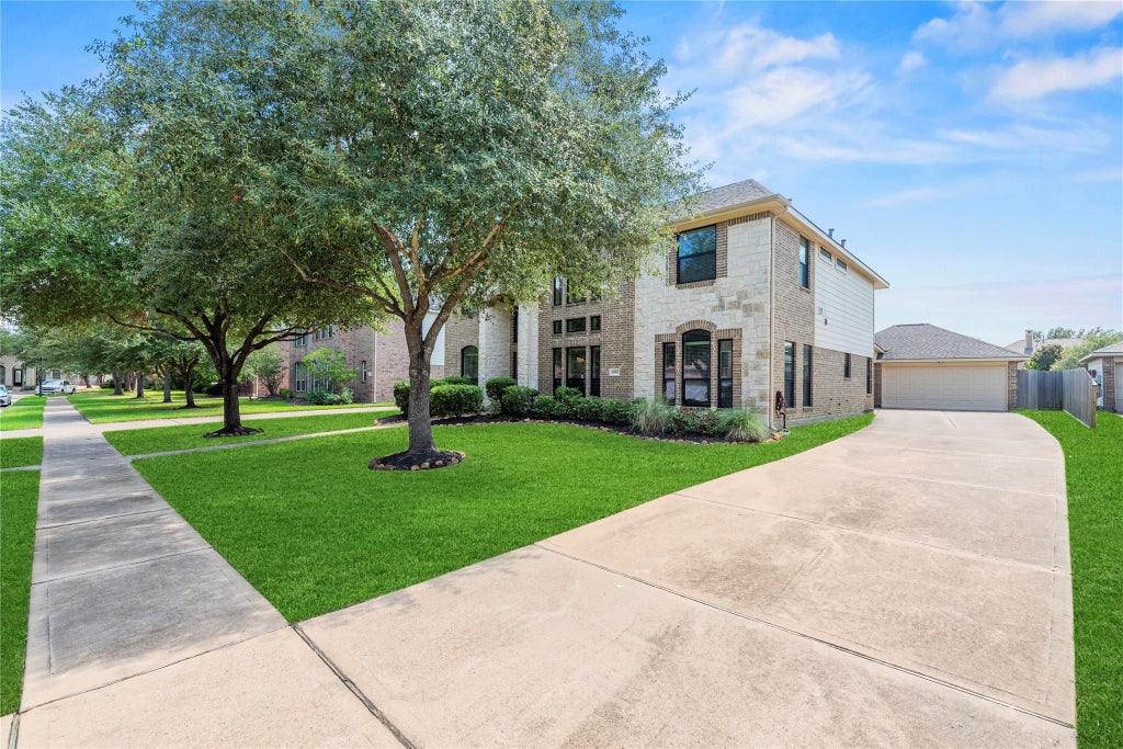 Photo of 26819 Rockwood Park Lane, Cypress, TX 77433 (MLS # 90212507)