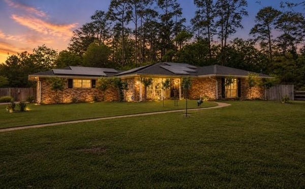 16701 SURREY LN, STAGECOACH, TX 77355 - Image f64267cebb2c63edc55c9f263b09d43d/1327005157