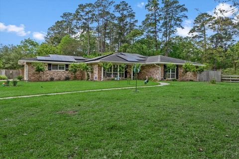 Photo of 16701 Surrey Lane, Stagecoach, TX 77355 (MLS # 85764527)