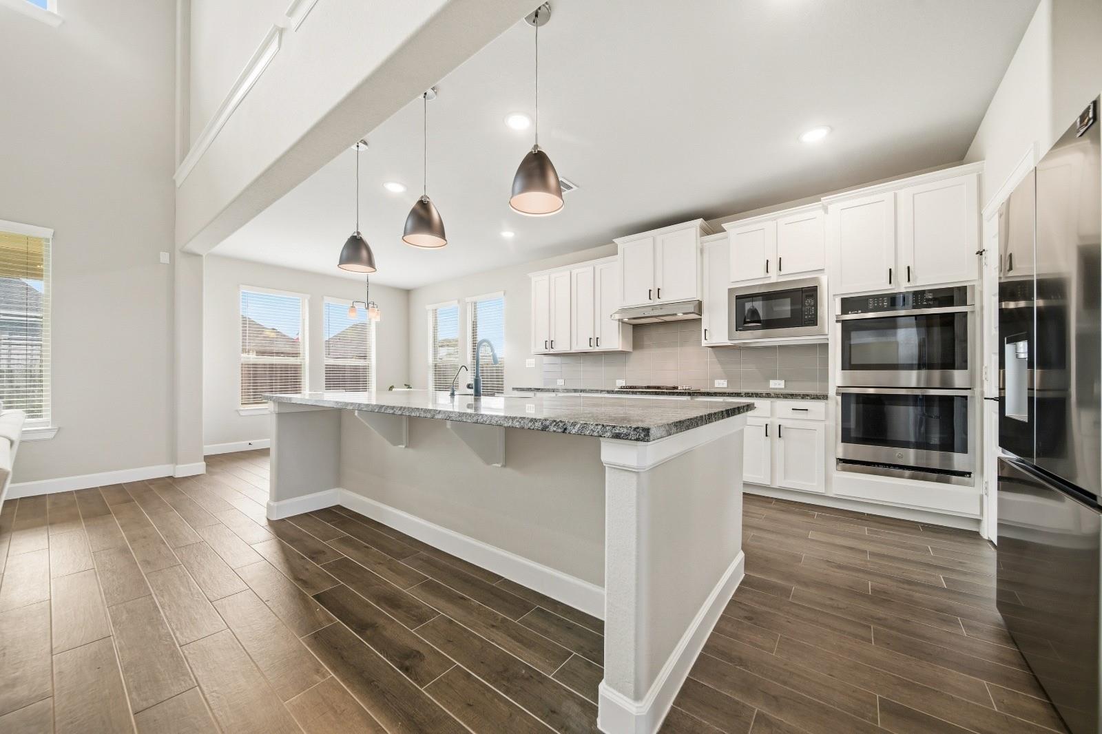 702 Hooks Trail