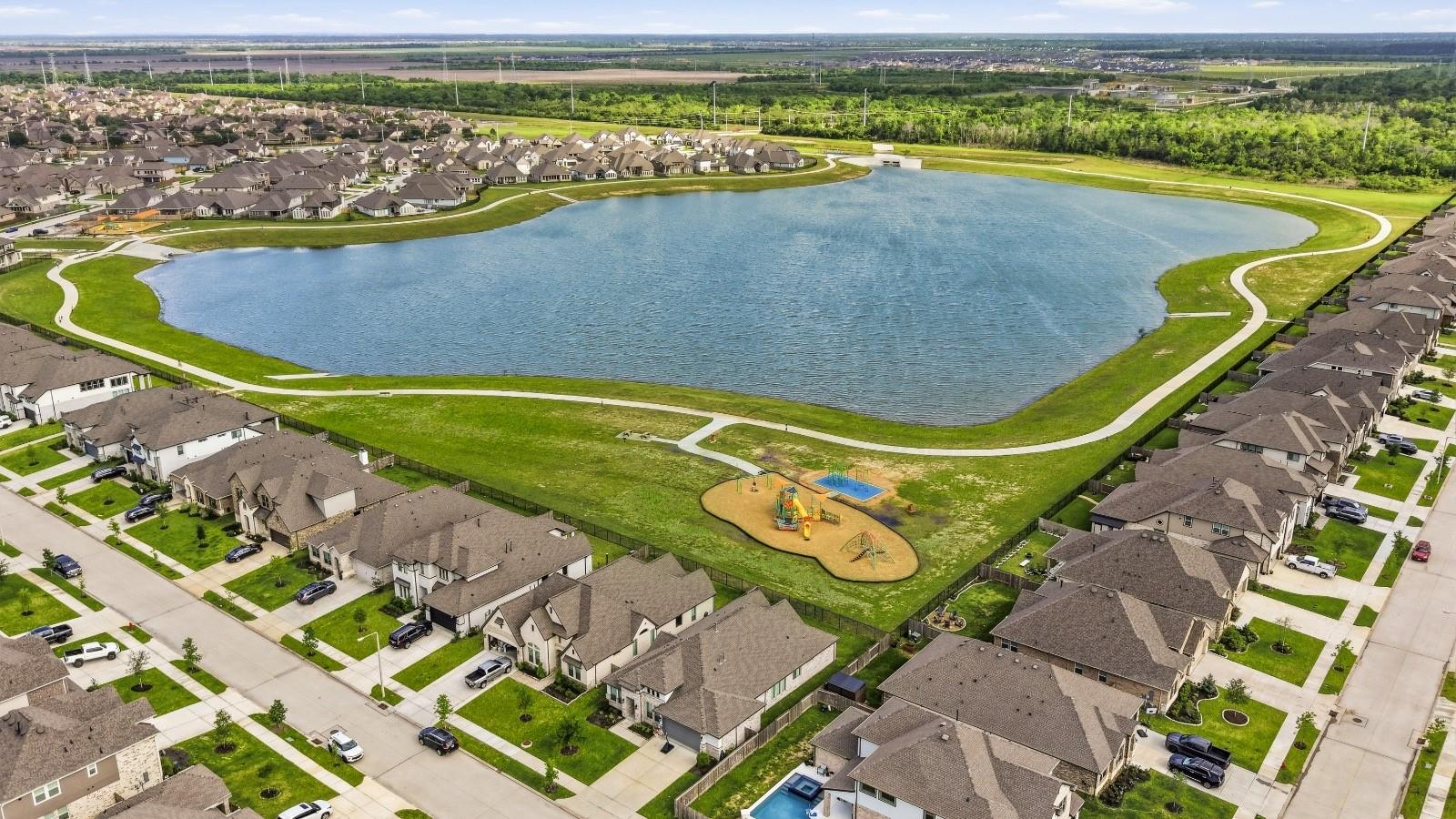 702 Hooks Trail
