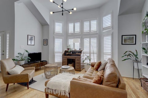 Photo of 1237 W 17th Street, Houston, TX 77008 (MLS # 47931349)