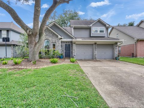 Photo of 14422 Oak Chase Dr Drive, Houston, TX 77062 (MLS # 8279788)