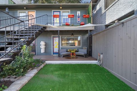 Photo of 1306 Taft Street #2, Houston, TX 77019 (MLS # 21397323)