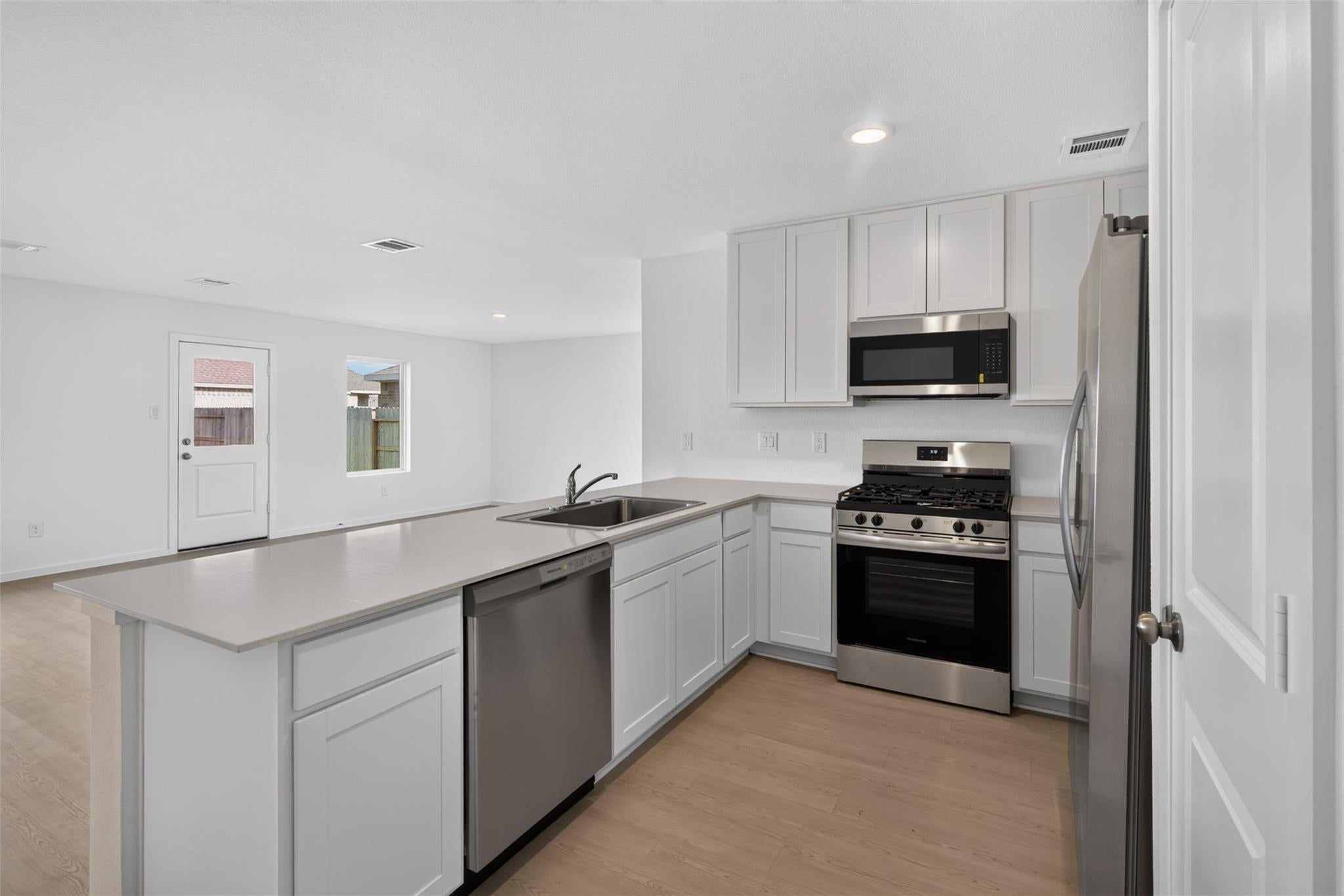 10418 Rocky Trail