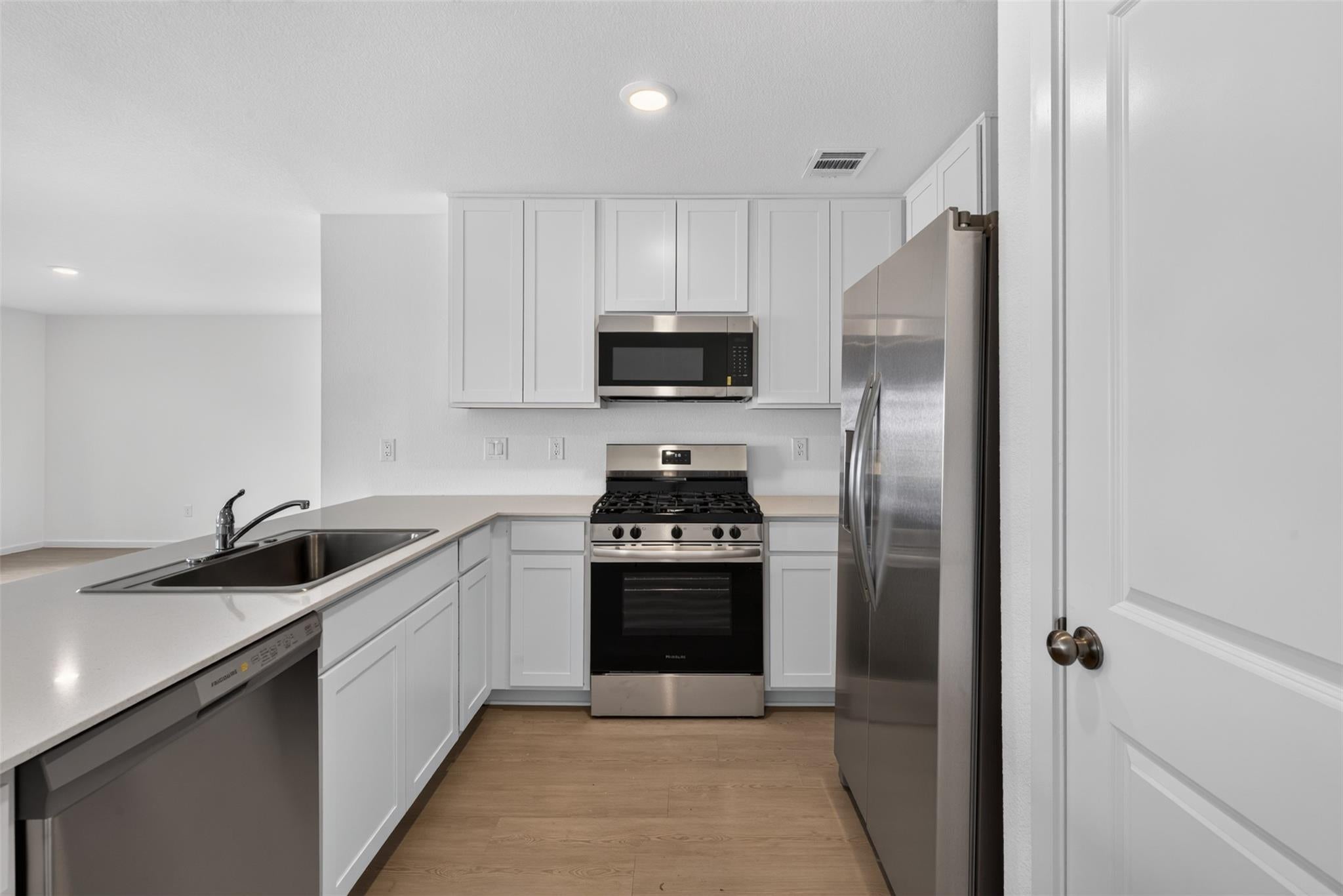 10418 Rocky Trail
