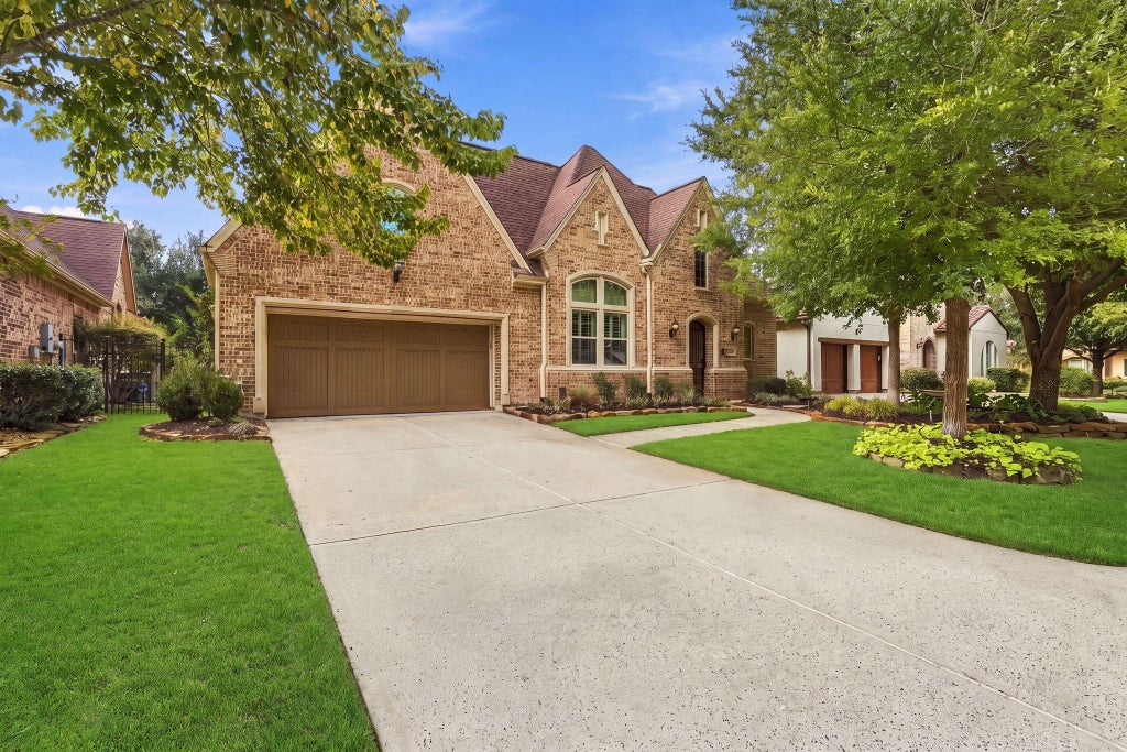 Photo of 51 Woodglade Way, The Woodlands, TX 77375 (MLS # 5106703)