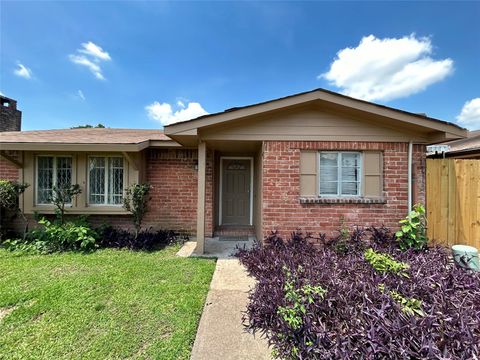 Photo of 15412 Chipman Lane #5412, Houston, TX 77060 (MLS # 48048655)