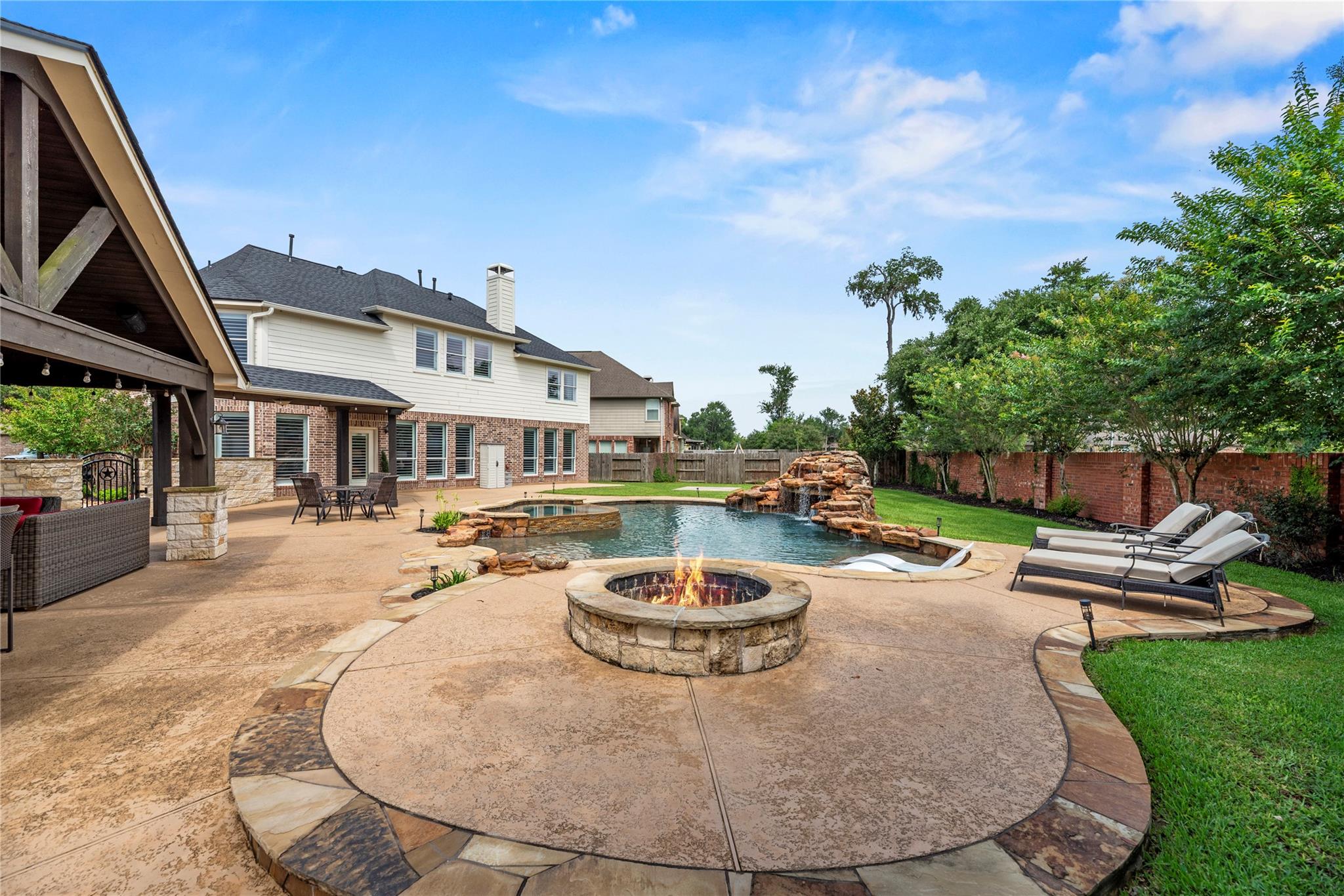 8323 Talons Way