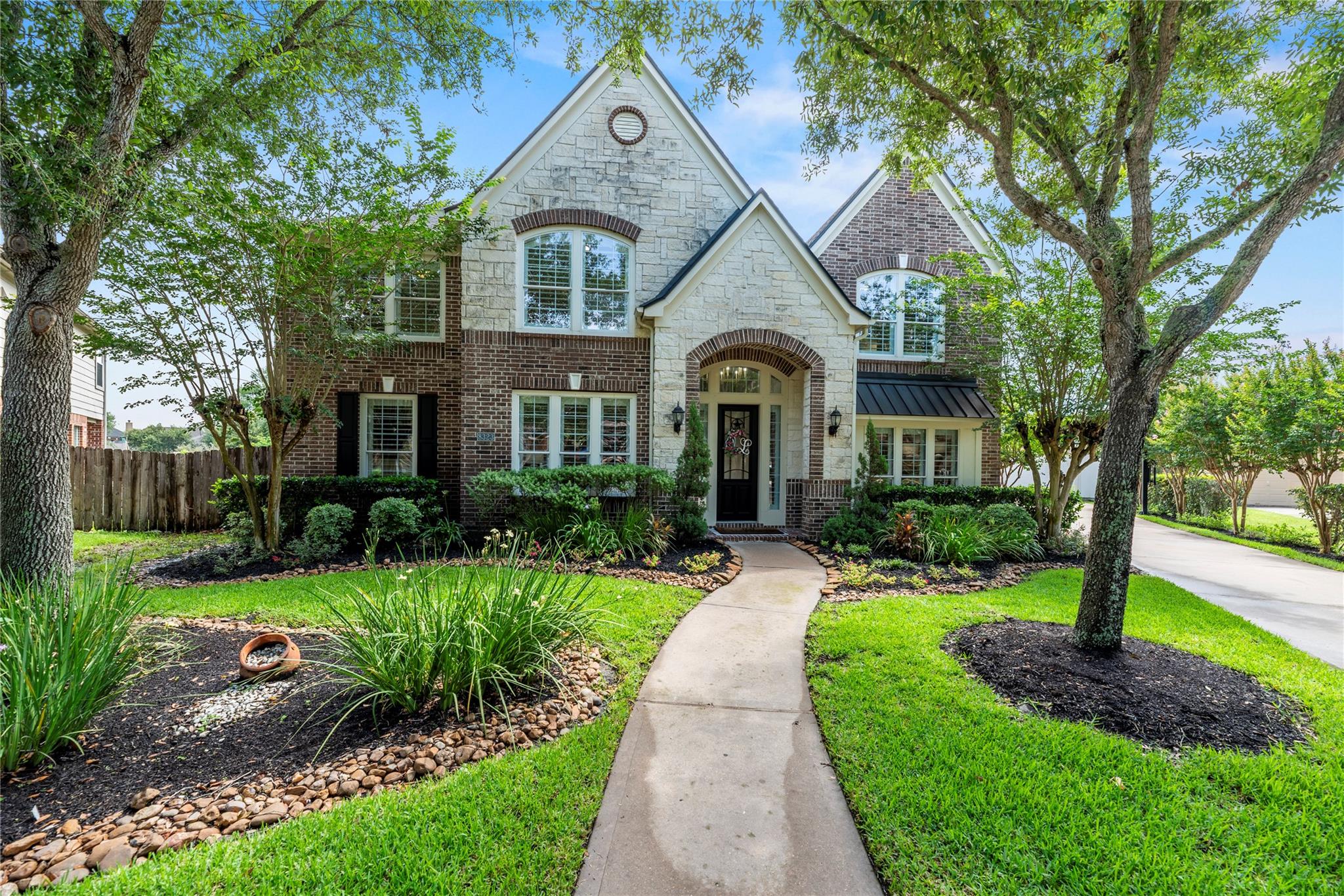 8323 Talons Way