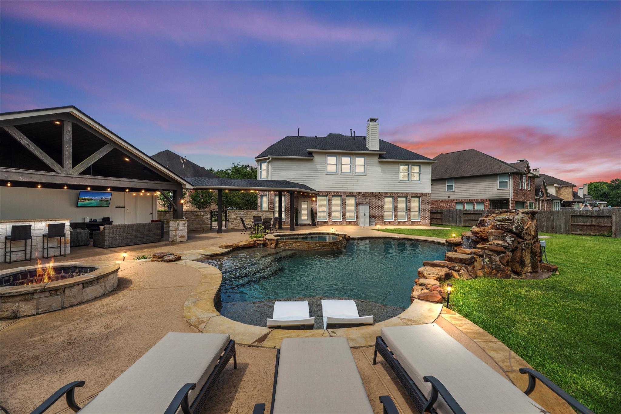 8323 Talons Way