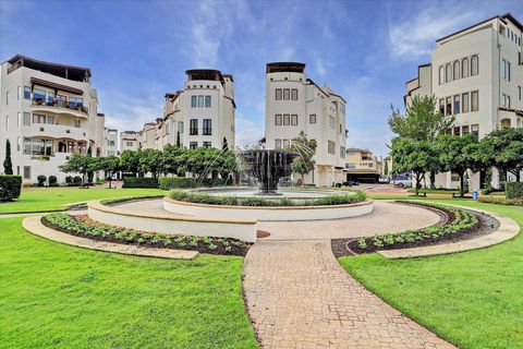 Townhouse For Sale - 5327 Paseo Caceres Drive<br/> Houston, TX 77007