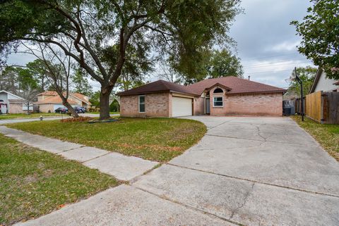 Photo of 23734 Canyon Lake Drive, Spring, TX 77373 (MLS # 495353)