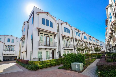 Photo of 1245 Bonner Street #B, Houston, TX 77007 (MLS # 9841458)