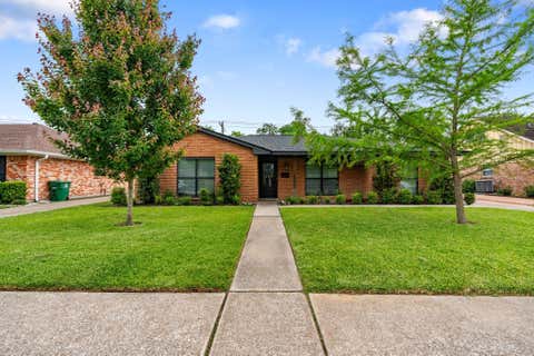 Photo of 2314 Droxford Drive, Houston, TX 77008 (MLS # 45302910)