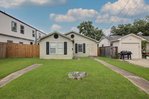 Photo of 4605 Galesburg Street, Houston, TX 77051 (MLS # 75692926)