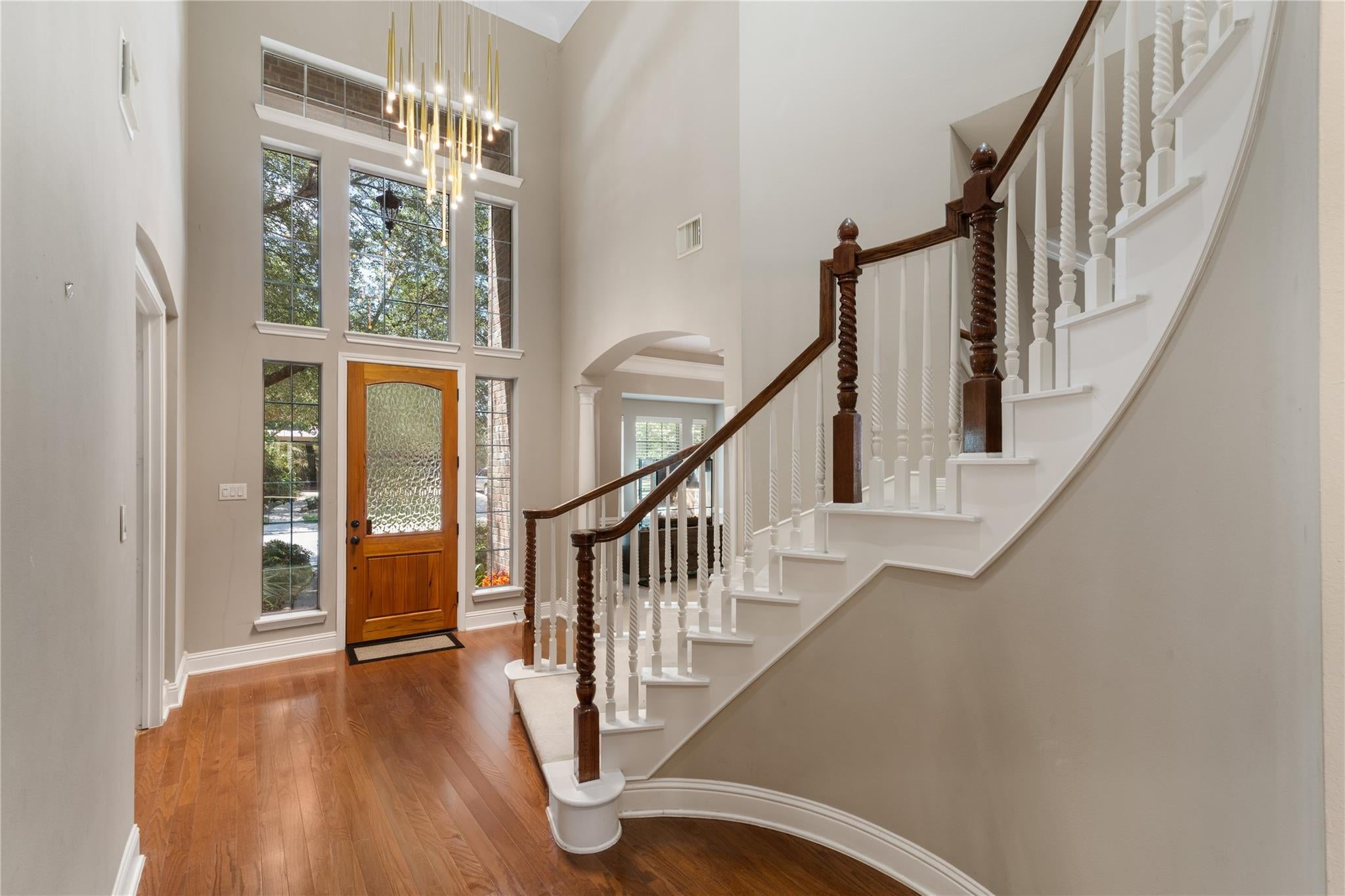 2525 W Ranch Drive