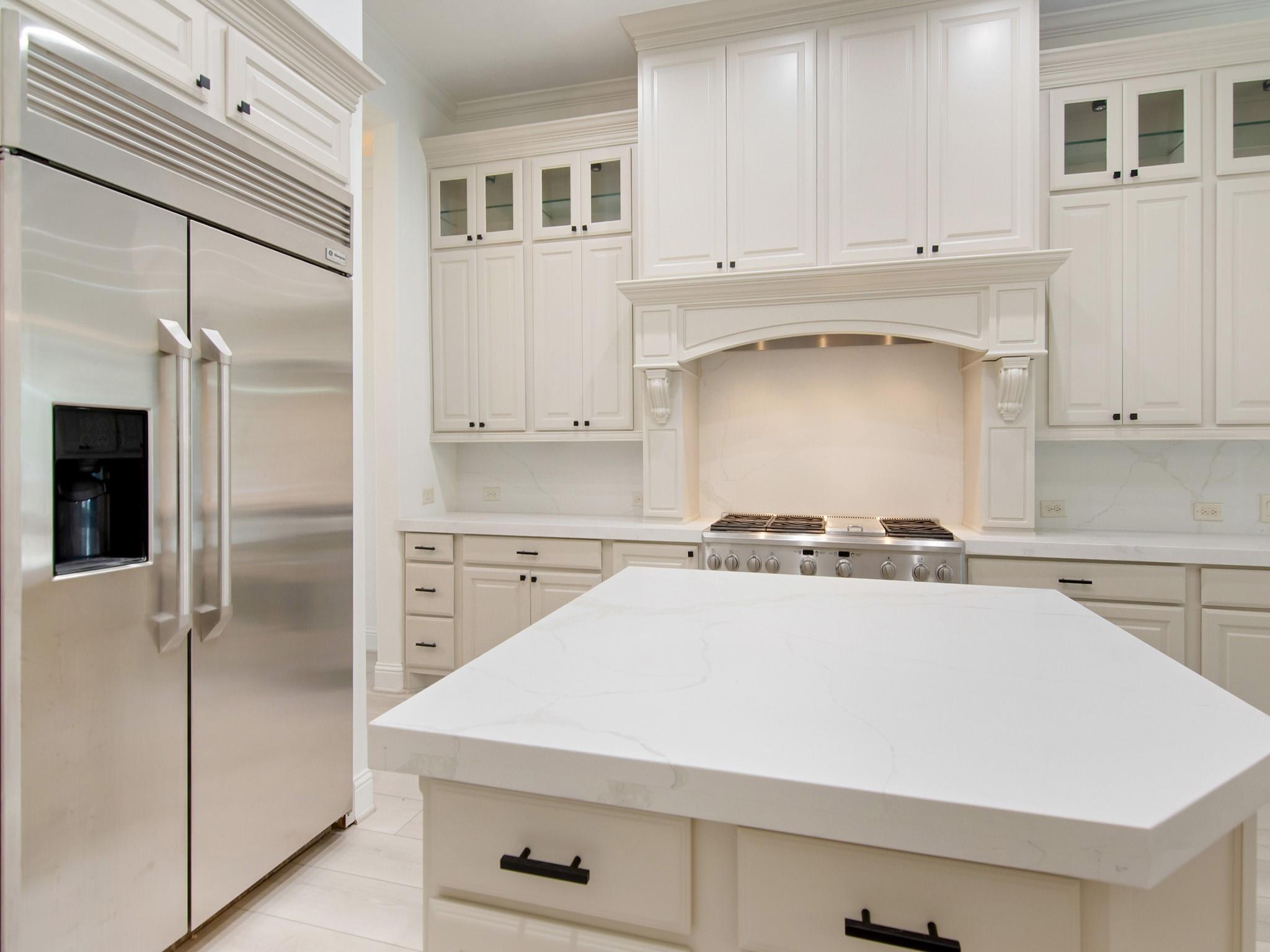 7242 Lake Paloma Trail