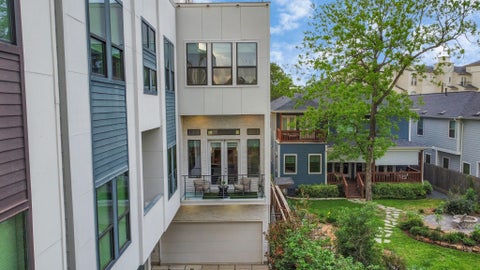 Photo of 1705 Dunlavy Street #A, Houston, TX 77006 (MLS # 17872597)