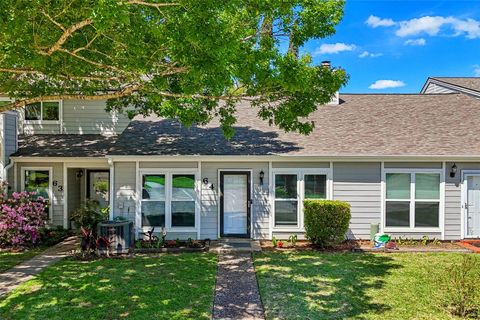 Condo For Sale - 64 Hideaway Drive<br/> Friendswood, TX 77546