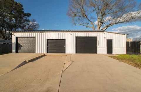 Photo of 10864 Pecan Street, Willis, TX 77318 (MLS # 51119772)
