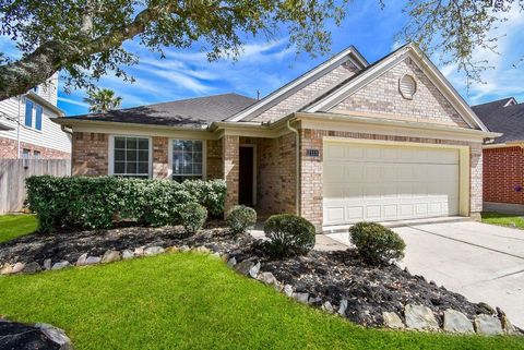 Photo of 2111 Sailwind Drive, Pearland, TX 77584 (MLS # 76084527)
