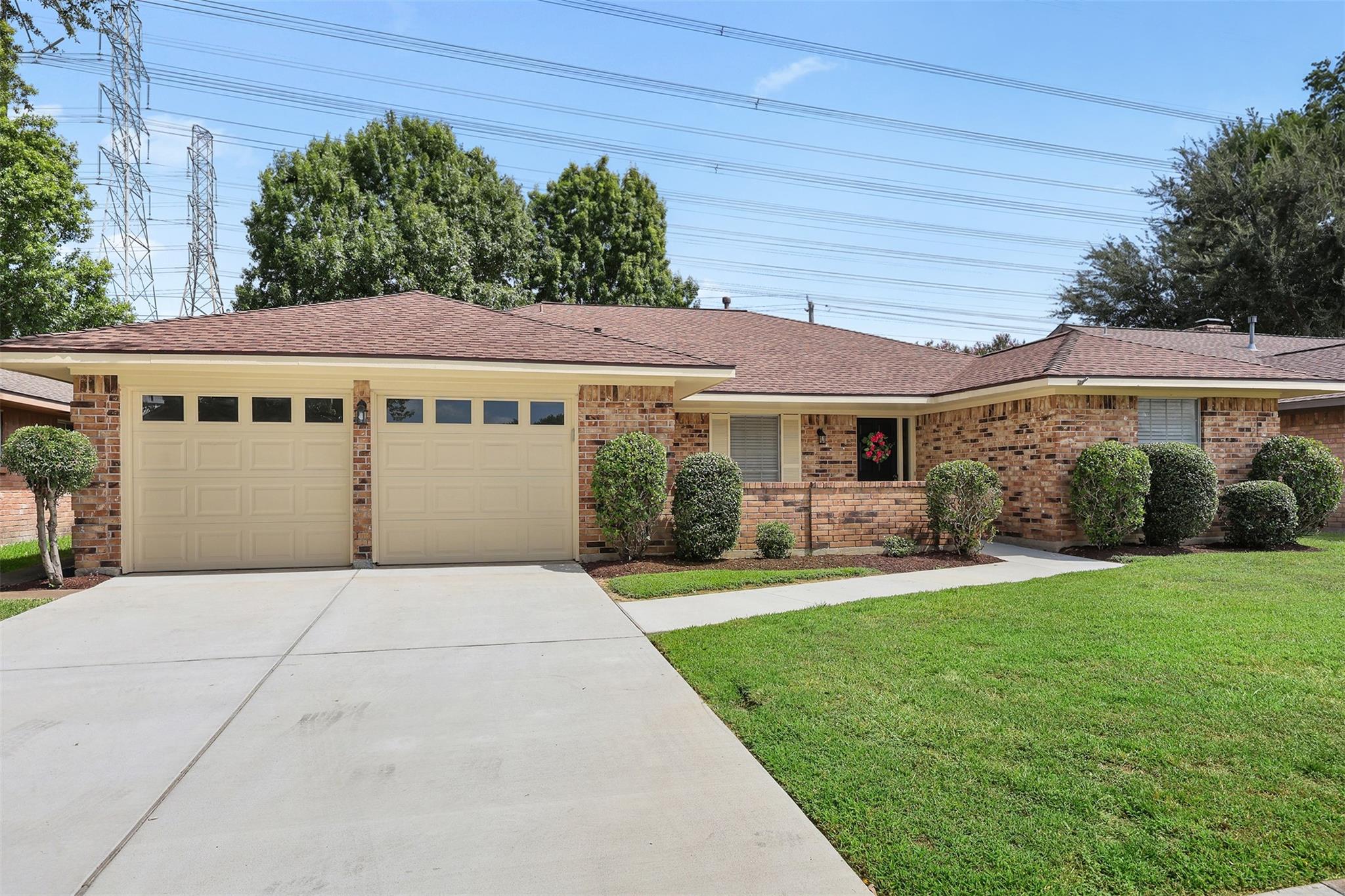 1009 N Amy Drive