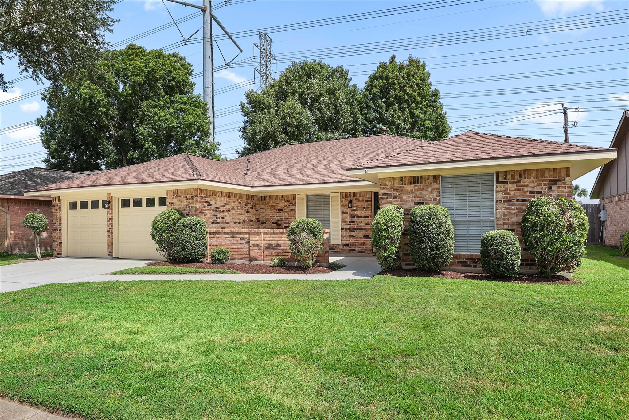 1009 N Amy Drive