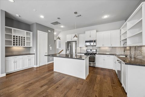 Tiny photo for 411 Grove Street #C, Houston, TX 77020 (MLS # 19656591)