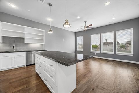 Tiny photo for 411 Grove Street #C, Houston, TX 77020 (MLS # 19656591)