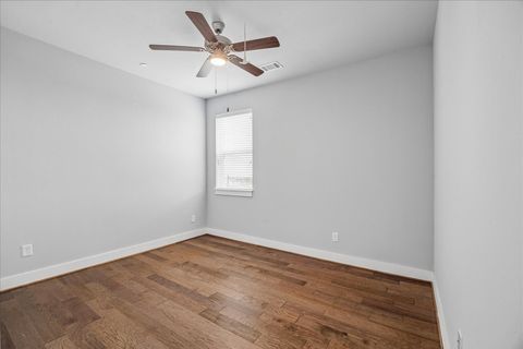 Tiny photo for 411 Grove Street #C, Houston, TX 77020 (MLS # 19656591)