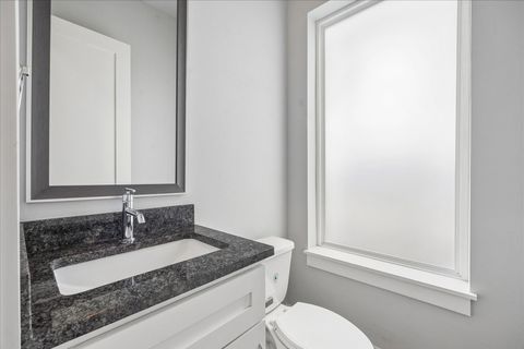 Tiny photo for 411 Grove Street #C, Houston, TX 77020 (MLS # 19656591)