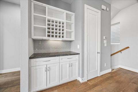 Tiny photo for 411 Grove Street #C, Houston, TX 77020 (MLS # 19656591)