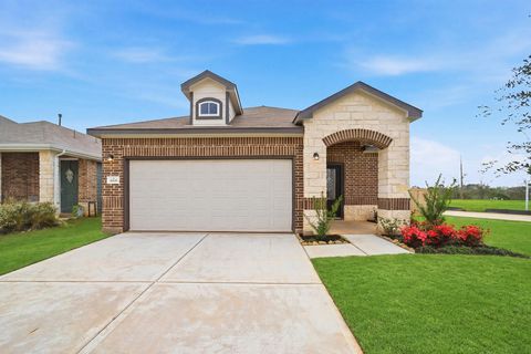 Photo of 4606 Mesquite Trail Blush, Pinehurst, TX 77362 (MLS # 2878869)