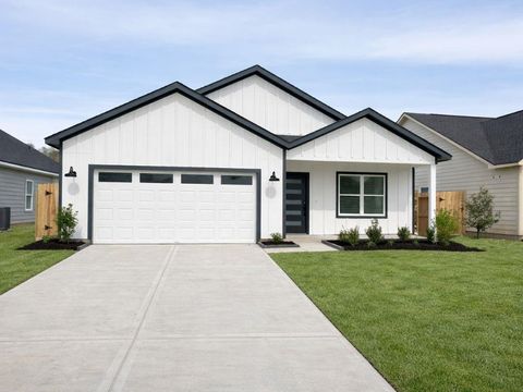 Homes For Sale - 25701 John Wayne Road<br/> Splendora, TX 77372