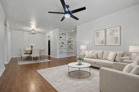 Photo of 1311 Antoine Drive #211, Houston, TX 77055 (MLS # 11677286)