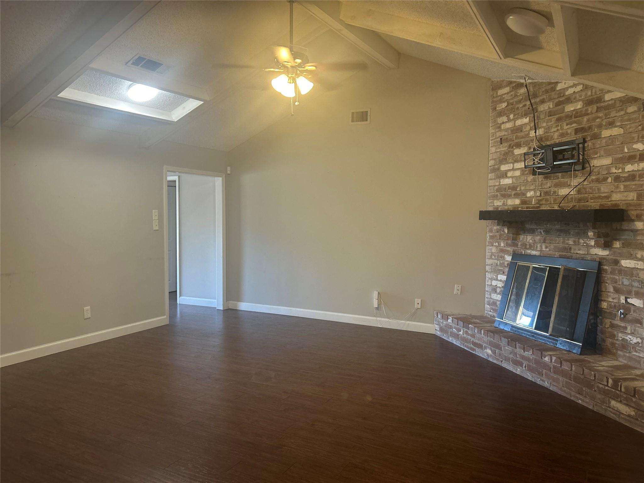 1805 King Arthur Court