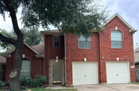 Photo of 16147 April Ridge Drive, Houston, TX 77083 (MLS # 10628038)