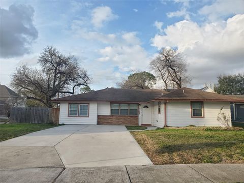 Tiny photo for 5346 Windswept Lane, Houston, TX 77056 (MLS # 42854478)