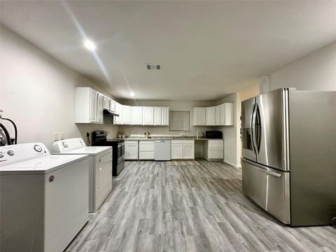 Tiny photo for 5346 Windswept Lane, Houston, TX 77056 (MLS # 42854478)