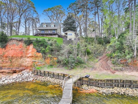 Homes For Sale - 270 Andrew Jackson Circle<br/> Sabine County, Hemphill, TX 75948