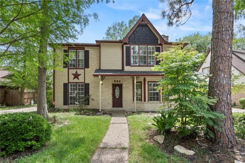 Photo of 604 Lochnell Drive, Houston, TX 77062 (MLS # 81347760)